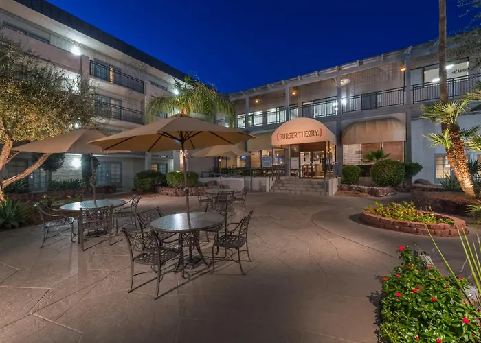 And Airport North By Ihg Hotel Phoenix