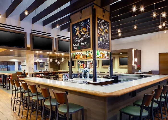 And Airport North By Ihg Hotel Phoenix