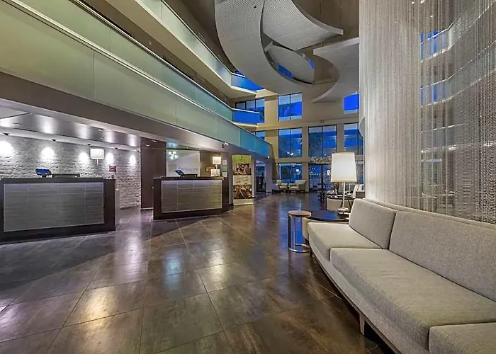 Hotel And Airport North By Ihg