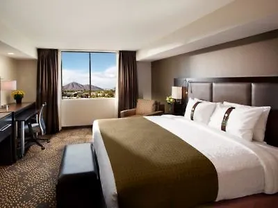 And Airport North By Ihg Hotel