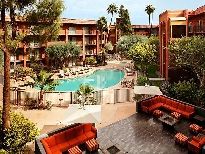 And Airport North By Ihg Phoenix